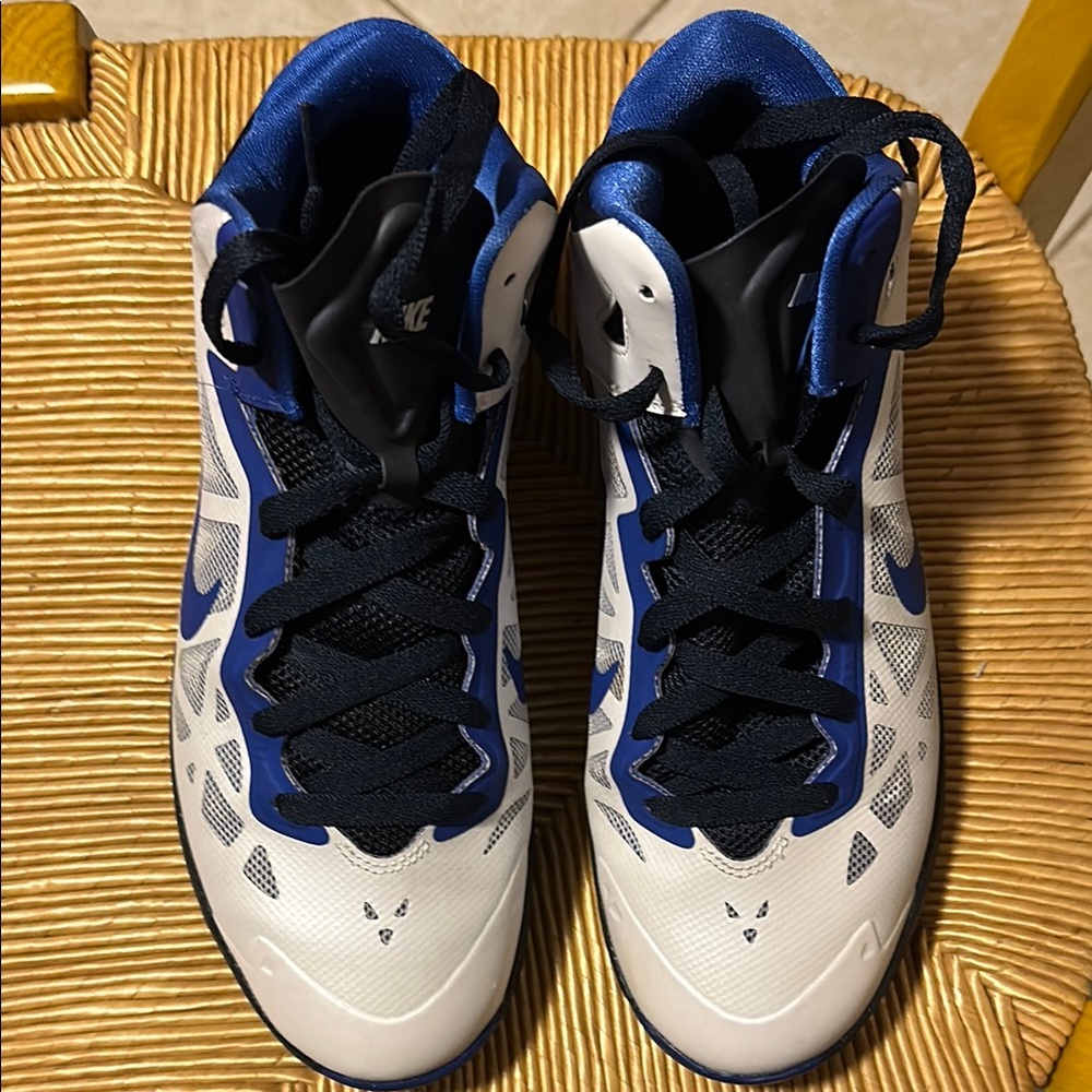 Nike ZOOM HYPERCHAOS  Men’s Basketball Sneakers  Like New